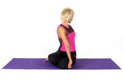 Нарушение осанки и сколиозы часто приводят к снижению высоты межпозвонковых дисков, выполняющих в позвоночнике функцию амортизаторов. 01 Нарушение осанки и сколиозы часто приводят к снижению высоты межпозвонковых дисков, выполняющих в позвоночнике функцию амортизаторов. 01