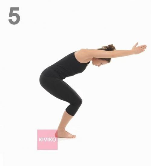 Йога стоя.   Занятия йогой, в положении стоя - направлены на растяжку мышц и концентрацию внимания. 04