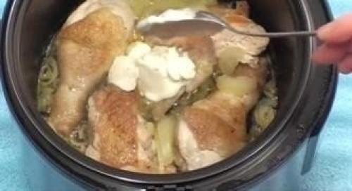 Курица в мультиварке в сметанном соусе. 05 Курица в мультиварке в сметанном соусе. 05