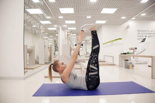 Главная задача - научиться чувствовать мышцы, работающие в тех или иных упражнениях. 04