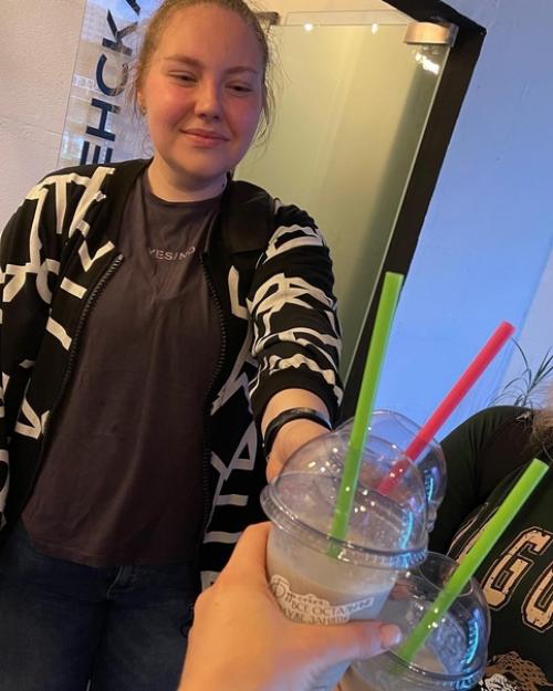 У нас в Twinsfit есть традиция …. 03