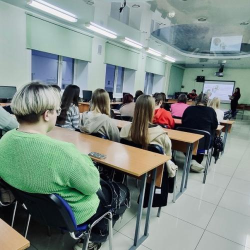 В рамах проекта Красота и Сила прошел семинар по нутрициологии для девушек, которые решили разобраться в нюансах питания. 01