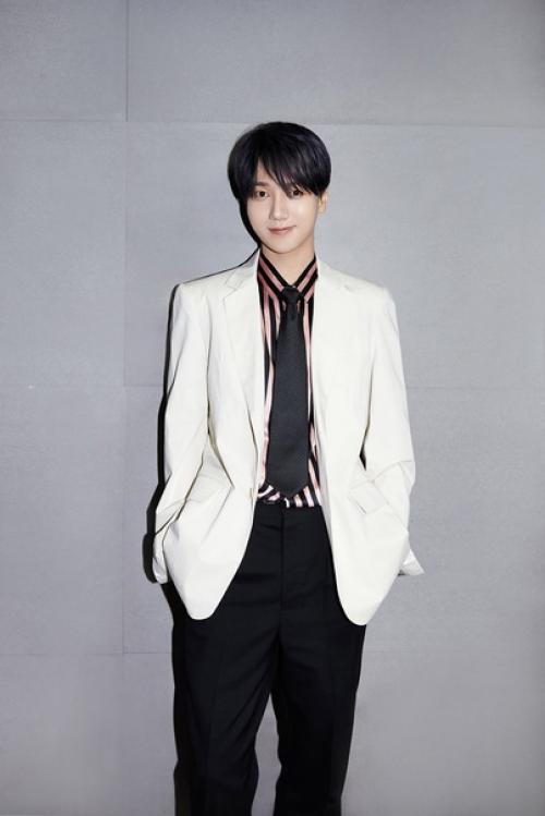 Интервью йесона по случаю выхода 4-го мини - альбома 'Beautiful Night'. 01