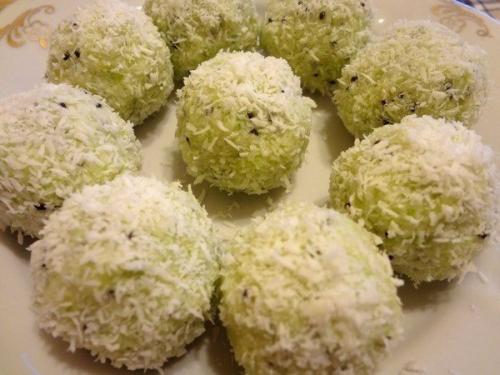 Домашние Рафаэлло с киви и орехами. 04