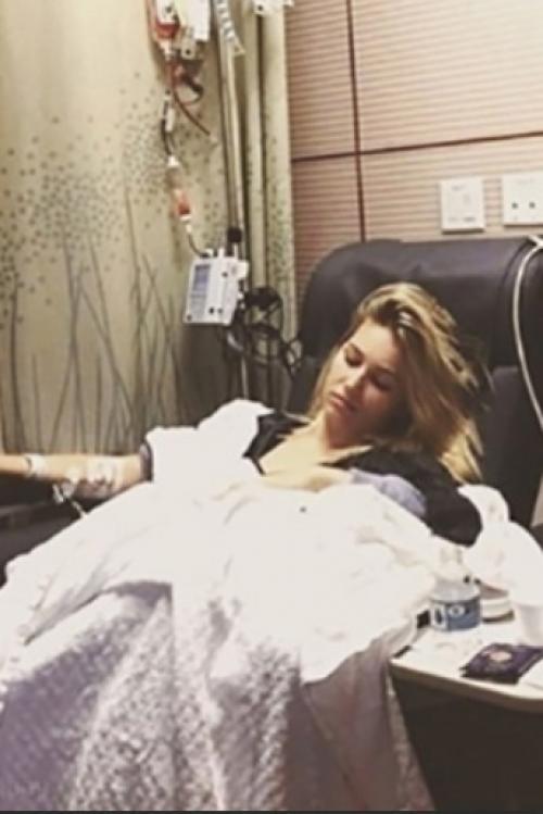 Девушка, которая продавала в банках свои газы, допукалась до предынфарктного состояния. 01