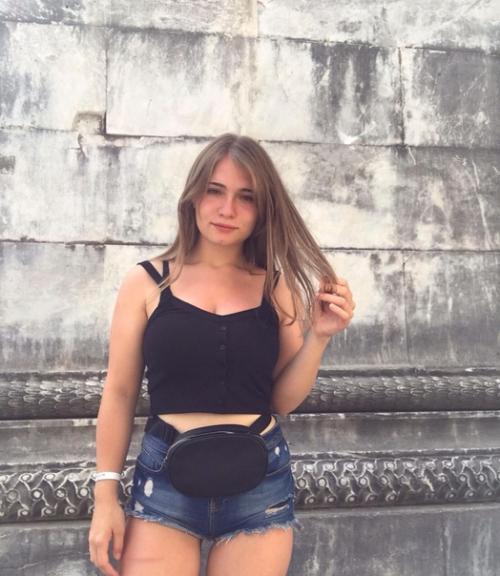 1-2 75-76 Кг. 3-6 58-59 Кг. Худела на различных диетах (питьевая, белковая, диета ABC). 03