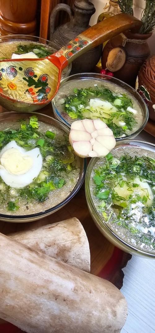 Классическим и любимым деликатесом в русской кухне является русский студень, иногда называемый холодцом или студеном по-русски. 01 Классическим и любимым деликатесом в русской кухне является русский студень, иногда называемый холодцом или студеном по-русски. 01