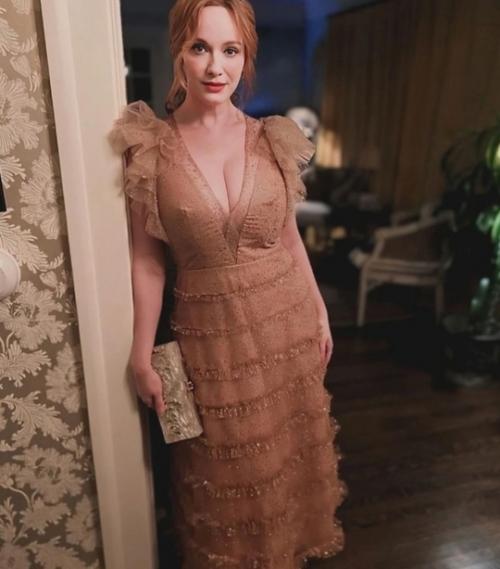 Горячая как бабушкины пирожки Кристина хендрикс. 01