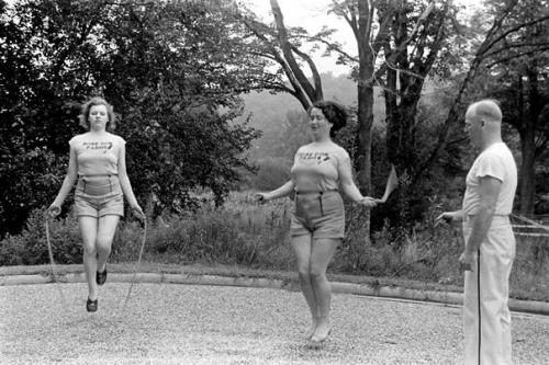 Немного истории.  Многие этой весной старались похудеть к лету, у кого-то получилось, у большинства - нет. 04