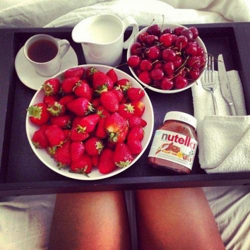 Самое главное для женщины - это знать, что у них с мужчиной существует завтра! 01