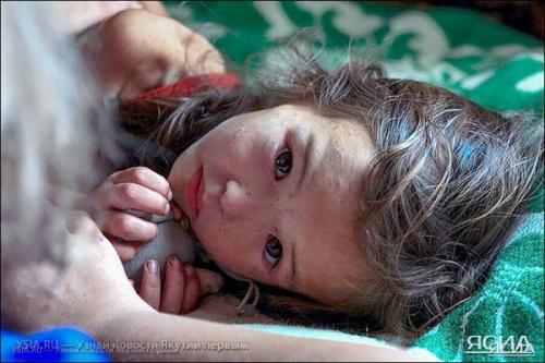 Трехлетняя девочка одна в глухой тайге выжила. 03 Трехлетняя девочка одна в глухой тайге выжила. 03