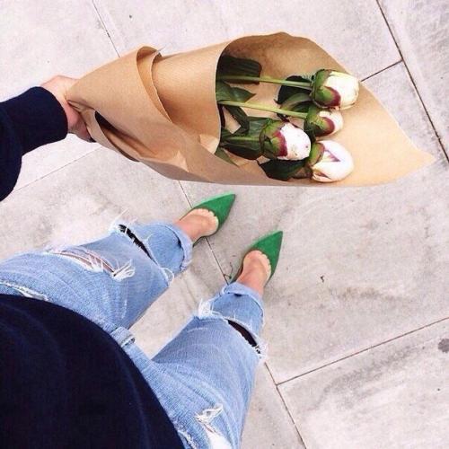 Женщина, которая считает, что наполнить ее жизнь смыслом может только мужчина, не пробовала работать. 04