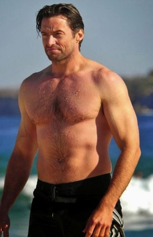 Вот в какой форме должен быть мужчина в 51 год! 01