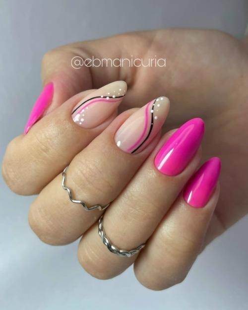 Новый маникюр - это не только способ быстро изменить образ, но и сделать его более трендовым. 04