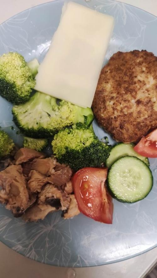 Сижу и думаю, как классно с нашими коктейлями на диете сидеть. 02 Сижу и думаю, как классно с нашими коктейлями на диете сидеть. 02