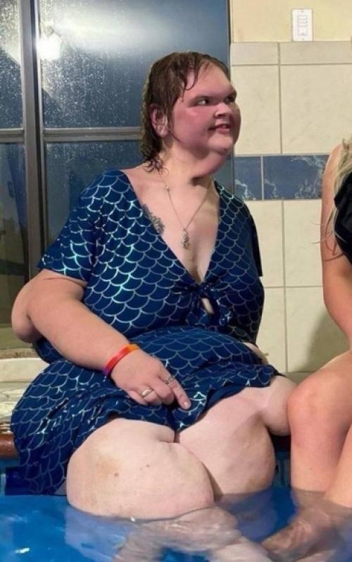 Очень сильно похудела. 01