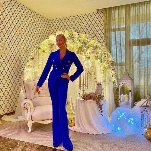 Анастасия Волочкова, балерина, которая недавно села на строгую диету, продолжает демонстрировать свои успехи в похудении. 01