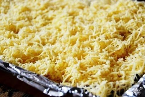 Горбуша под сыром - это замечательное блюдо, которое стоит взять на заметку по нескольким критериям. 05 Горбуша под сыром - это замечательное блюдо, которое стоит взять на заметку по нескольким критериям. 05