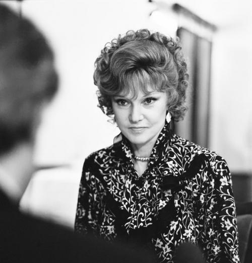 3 правила анти - эйдж, которые на самом деле работают. 01 3 правила анти - эйдж, которые на самом деле работают. 01