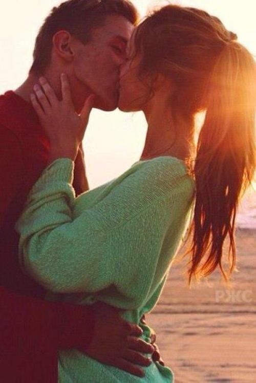 Добрый день!   Я желаю вам осень полную любви, тёплых красок, запаха кофе и поцелуев …. 03