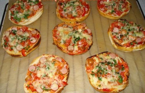 Супер - быстрые булочки - пиццы за 15 минут! 01