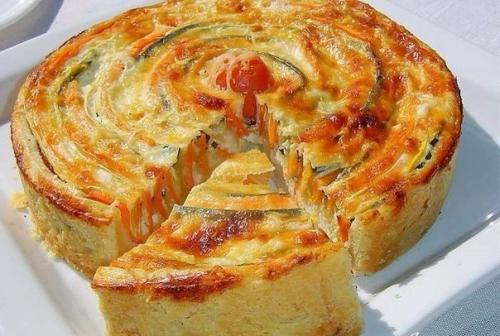 Потрясающе красивый и вкусный овощной пирог. 01