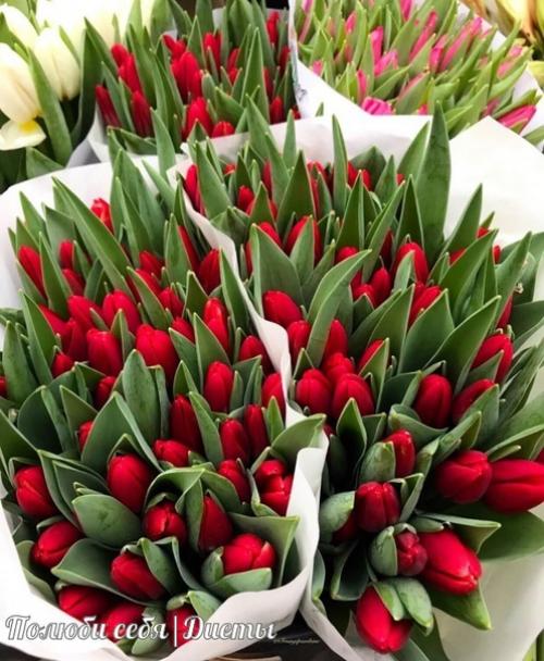 С праздником, милые девушки! 07