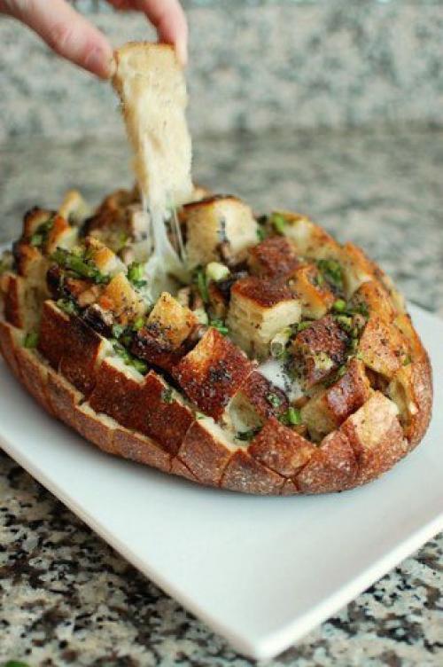 Итальянский хлеб проволоне - быстрая и вкусная закуска для большой компании! 01 Итальянский хлеб проволоне - быстрая и вкусная закуска для большой компании! 01