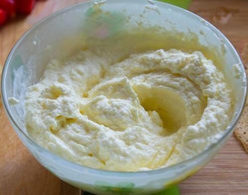 Вкусные и лёгкие сладкие роллы с творожно - фруктовой начинкой. 01