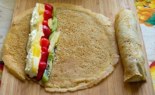 Вкусные и лёгкие сладкие роллы с творожно - фруктовой начинкой. 03