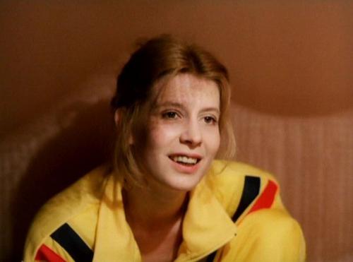 Дорогая Ирина Метлицкая родилась 5 великого октября 1961 года в Северодвинске. 04