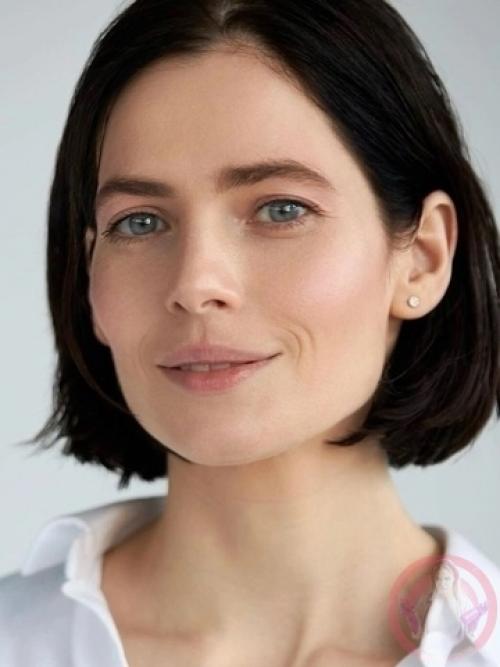 7 актрис, которые отличаются необыкновенной красотой по мнению россиян. 02 7 актрис, которые отличаются необыкновенной красотой по мнению россиян. 02