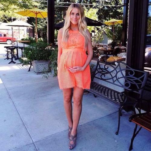 Беременность тоже бывает стильная. 03