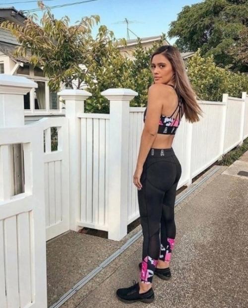 Ариана омипи похудела за 11 месяцев со 136 кг до 57 кг! 02