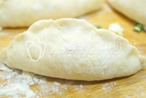 Рецепт быстрых пирожков с луком и яйцом. Быстрые пирожки с яйцом и зеленым луком