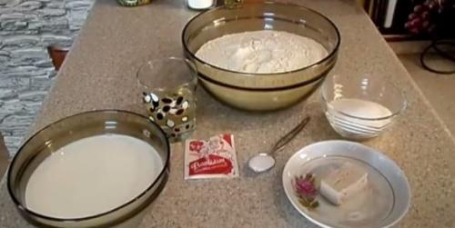 Рецепт быстрых пирожков на молоке. Классический рецепт с добавлением масла (маргарина)