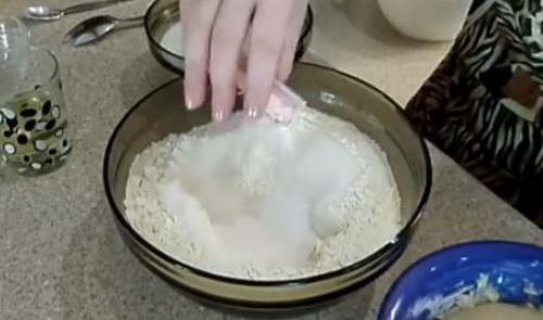 Рецепт быстрых пирожков на молоке. Классический рецепт с добавлением масла (маргарина)