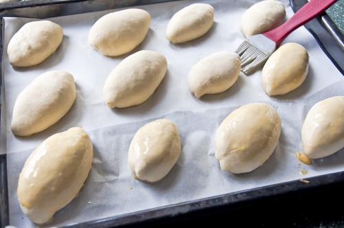 Рецепт быстрых пирожков в духовке с сухими дрожжами. Рецепт быстрого дрожжевого теста с сухими дрожжами на молоке