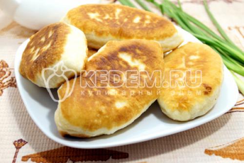 Рецепт быстрых пирожков с луком и яйцом. Быстрые пирожки с яйцом и зеленым луком