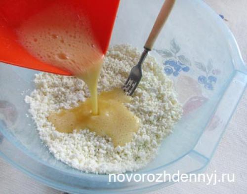 Какой творог для сырников лучше и детям. Рецепт 1, пошаговый: простые сырники детские