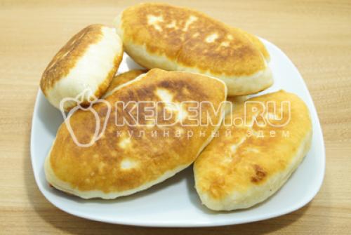 Рецепт быстрых пирожков с луком и яйцом. Быстрые пирожки с яйцом и зеленым луком