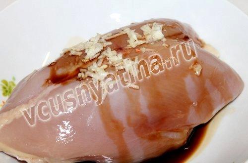 Куриная грудка в духовке диетическая калорийность. Диетическая куриная грудка в духовке