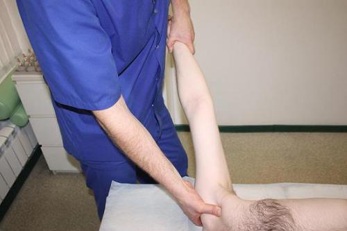 Плечо болит и хрустит. От чего появляется хруст в плече 12