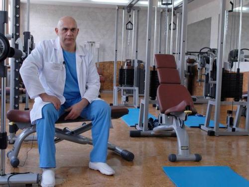 Упражнения при шейном остеохондрозе по Бубновскому. Упражнения по Бубновскому в домашних условиях при шейном остеохондрозе