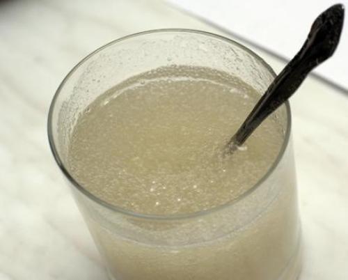 Рецепт для лечения суставов масло с солью. Женщина залила обычную соль маслом… Спустя сутки ее муж вздохнул с облегчением. Все, что вам нужно — соль и масло