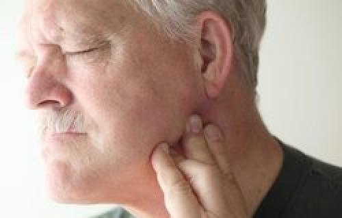 Смещение челюстного сустава. Причины вывиха челюсти 02 Смещение челюстного сустава. Причины вывиха челюсти 02