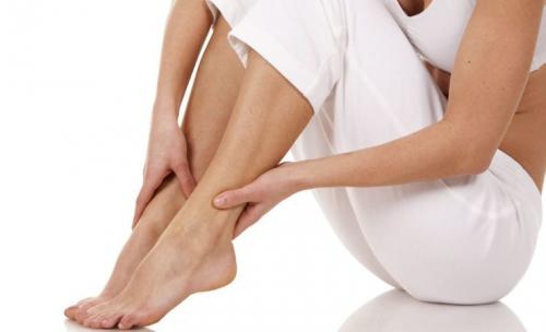 Упражнения для улучшения кровообращения в ногах при варикозе.