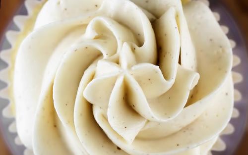 ПП капкейки с бананом. Банановые капкейки с масляным кремом: рецепт с фото пошагово в домашних условиях