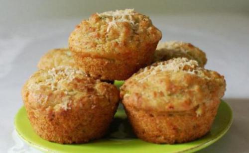 Кексы с изюмом ПП. Яблочно-творожные маффины