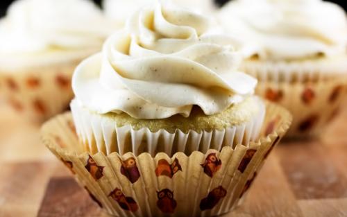 ПП капкейки с бананом. Банановые капкейки с масляным кремом: рецепт с фото пошагово в домашних условиях